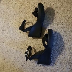 Crocs Black Ankle Buckle Strap Wedge Sandal size 8